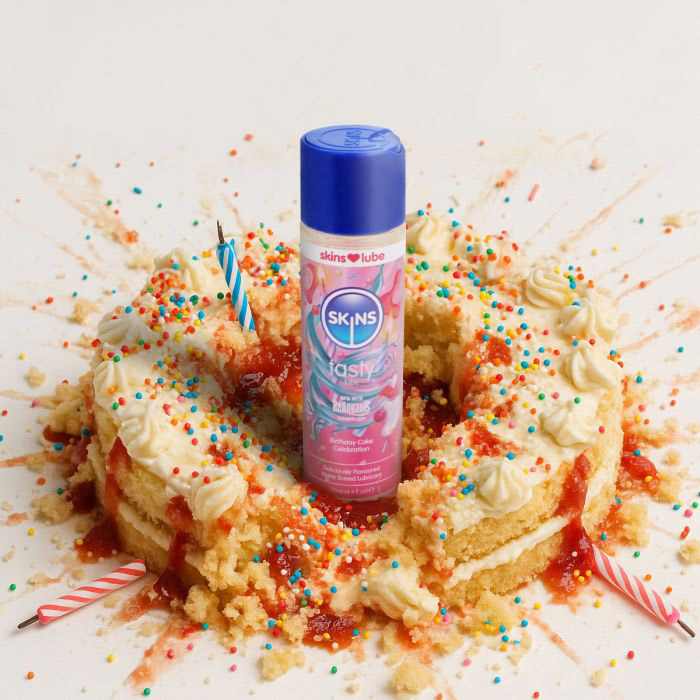 Skins Birthday Cake Water Based Lubricant 4.4 Fl Oz