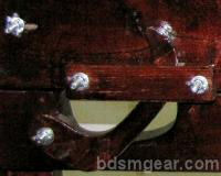 Deluxe Dungeon Stockade neck hole detail